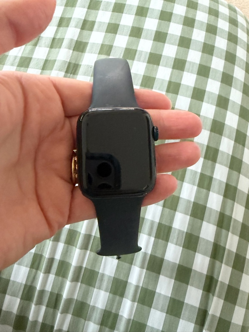 Apple Watch SE 2nd Gen 44mm Aluminum Case - Picture 5 of 7